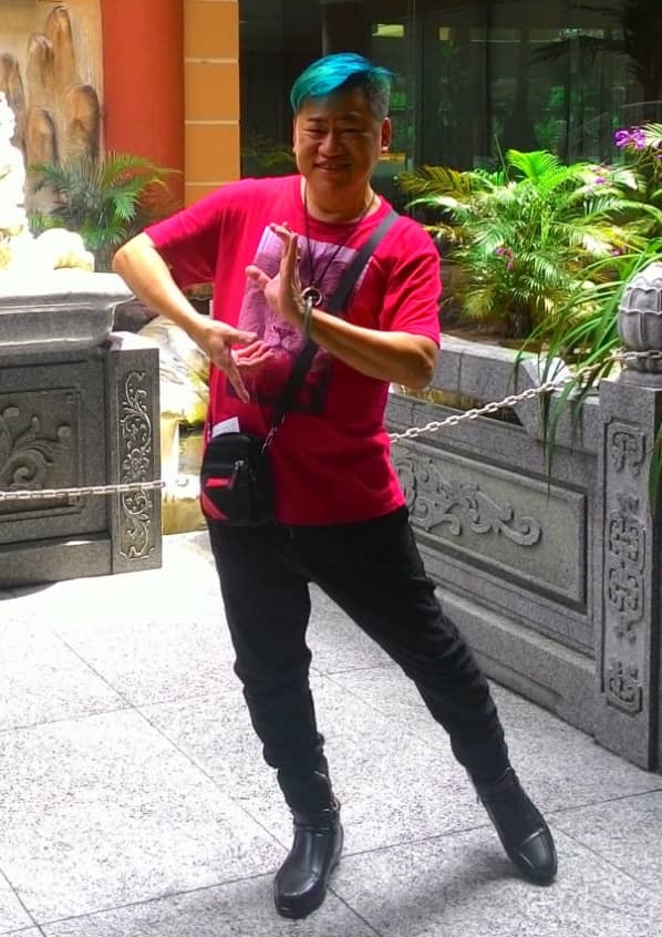 Chinese Folk Dance - Chua Meng Kong (instructor)