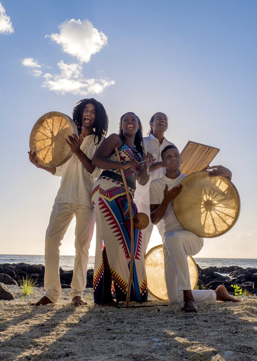 Bands From Indian Ocean Make A Splash